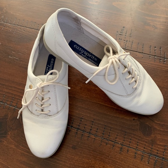 White Easy Spirit Anti-gravity Lace Up Oxf… - Picture 2 of 8